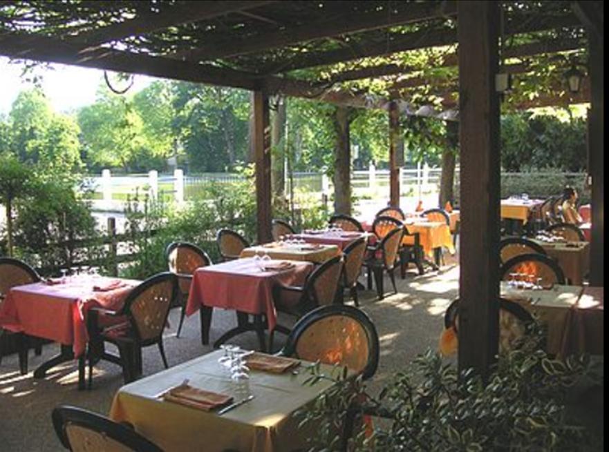 Au Bord Du Lac 호텔 Saint-Rémy-lès-Chevreuse 외부 사진